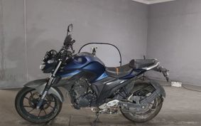 YAMAHA FZ25 RG42