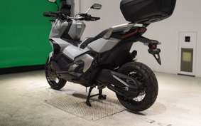 HONDA X-ADV 750 2024 RH10