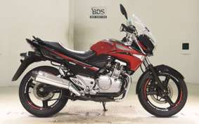 SUZUKI GSR250 2019