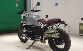 BMW R NINE T SCRAMBLER 2024