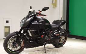 DUCATI DIAVEL 2014