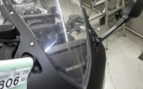 HONDA CBR650R E-Clutch 2024 RH17
