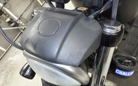 HARLEY XL883N 2013