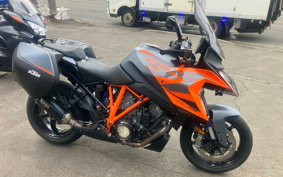 KTM 1290 SUPER DUKE GT 2023 V6940