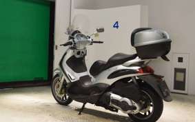 PIAGGIO BEVERLY 500 2006