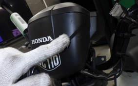 HONDA ｸﾛｽｶﾌﾞ110-3 JA60