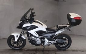 HONDA NC 700 X RC63