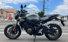 HONDA CB650R E-Clutch 2025 RH17