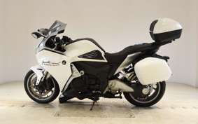 HONDA VFR1200F 2010 SC63