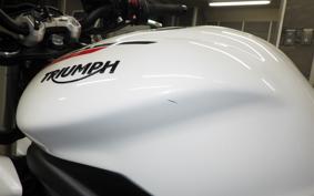 TRIUMPH STREET TRIPLE S 2021