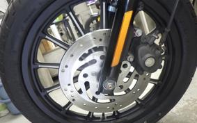 HARLEY XL883N 2010