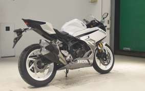 HONDA CBR250RR A MC51