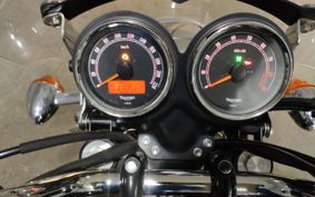 TRIUMPH T100 BONNEVILLE 2014 TJ9157