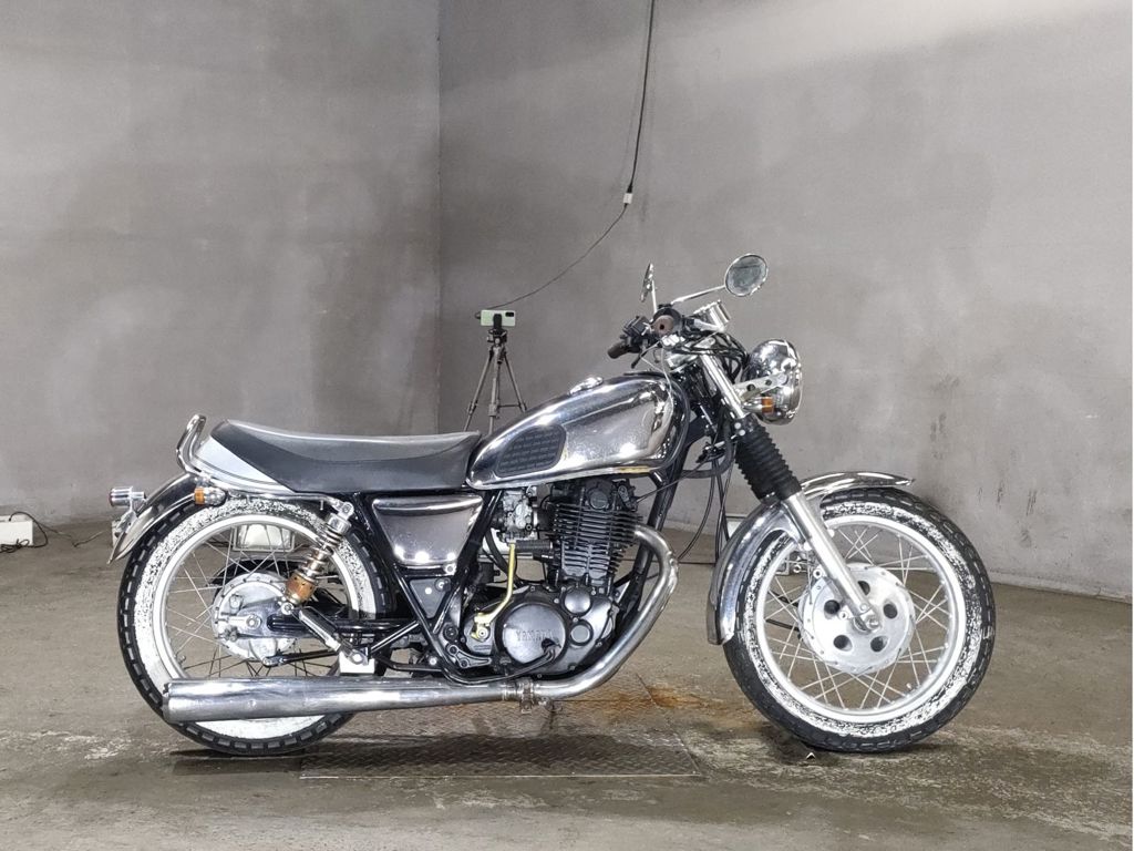 Фото Yamaha SR400 1996 с японского аукциона