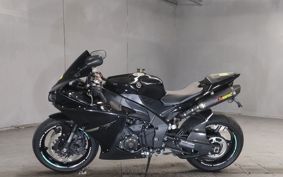 YAMAHA YZF-R1 RN23