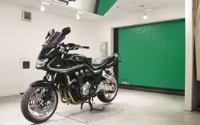HONDA CB1300SB SUPER BOLDOR EP 2019 SC54