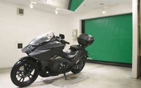 HONDA NM4 VULTUS -01 2015 RC82