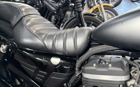 HARLEY XL883N IRON 2014 LE2