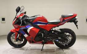 HONDA CBR600RR 2021 PC40
