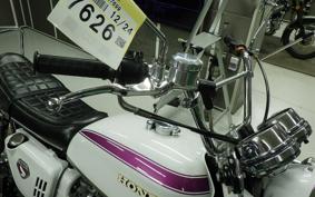 HONDA CB750 2021