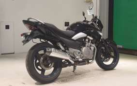 SUZUKI GSR250