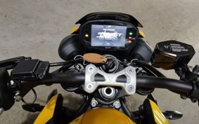 TRIUMPH STREET TRIPLE RS 2025 HDA614