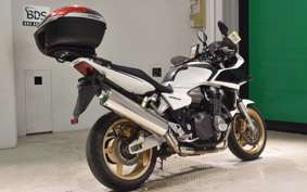 HONDA CB1300SB SUPER BOLDOR A 2009 SC54