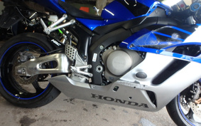 HONDA CBR1000RR 2005 SC57