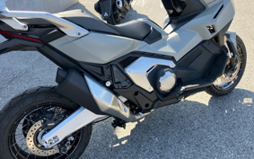 HONDA X-ADV 750 2025 RH21