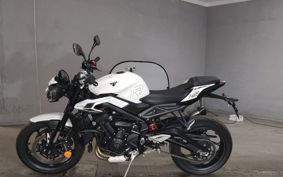 TRIUMPH TRIUMPH STREET TRIPLE R HDA604