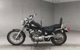 YAMAHA VIRAGO 250 3DM