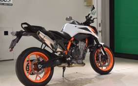 KTM 890 DUKE R 2021