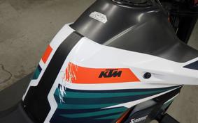 KTM 890 DUKE R 2021