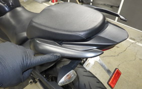 SUZUKI GIXXER 250 SF 2002