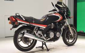 YAMAHA XJ750 E 1983 29R