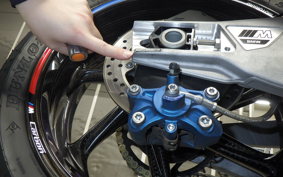 BMW M1000RR 2024