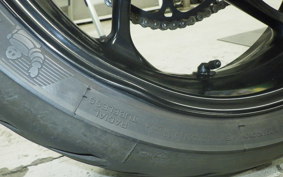 TRIUMPH TRIDENT 660 2025