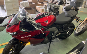 TRIUMPH DAYTONA 660 2025 LGL23U
