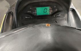 YAMAHA MAJESTY 125 SE27