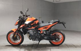 KTM 890 DUKE TU940