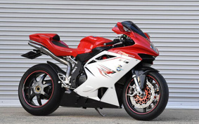 MV AGUSTA タF4