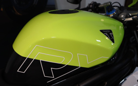 TRIUMPH SPEED TRIPLE 1200RX 2025 P12S42