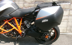 KTM 1290 SUPER DUKE GT 2017 V6940