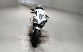 YAMAHA YZF-R125 RE06
