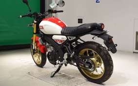 YAMAHA XSR155 2014