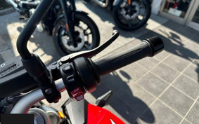 BMW F900R STANDARD 2424