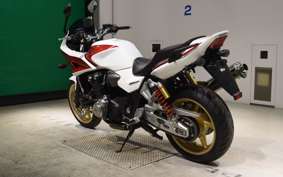 HONDA CB1300SB SUPER BOLDOR A 2013 SC54