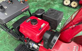 HONDA  SNOW BLOWER  MACHINE 
