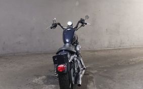 HARLEY XL883L 2009 CR2