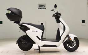 HONDA EM1 e: 2021 EF16